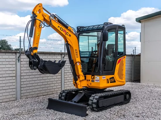 ESCAVATORE FORCE 326 PORTATA 26Q  MOTORE YANMAR CABINATO
