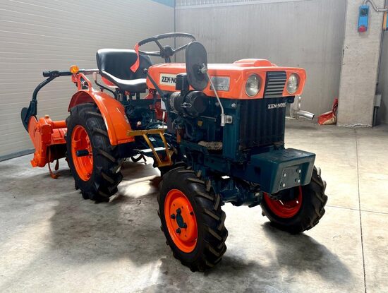 ✅ Kubota B5000: 100% Ricondizionato, Tagliandato, Motore Kubota Diesel 2 Cilindri, Gommato Nuovo, 4x4, Attacco a Tre Punti, Tagliandato al 100%, Consegna in Tutta Italia con Garanzia Inclusa! Prezzo Indicato, IVA Esclusa!