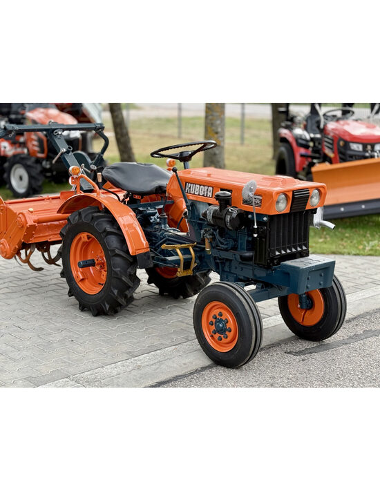 ✅KUBOTA B5000E Trattore Compatto Giapponese, 100% Ricondizionato, Motore Diesel Bicilindrico KUBOTA, Zavorre Anteriori, Attacco a 2/3 Punti, Larghezza 80-102 cm, Gomme Nuove, Consegna in Tutta Italia, Garanzia Inclusa