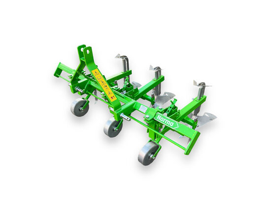 ASSOLCATORE "BOMET" P-475 : 3 File | Larghezza di Lavoro 625 -675 mm. | Profondità di Lavoro 70-100 mm. | Peso 105 kg. | Attacco a 3 Punti | Per Trattori da 20 CV. in su | Garanzia Inclusa | Consegna in Tutta Italia 