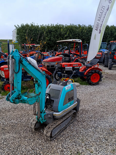 VENDUTO! Escavatore Mini KOBELCO SS 304h – Ottime Condizioni, 304 Ore Lavoro, Nessun Investimento Necessario, 275 kg, Motore Benzina, Pronto per Lavorare